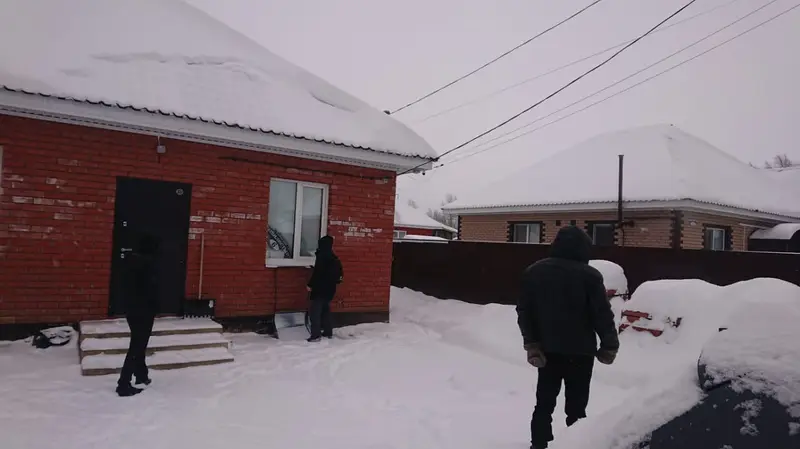Судебная строительная экспертиза жилого дома: трещины фундамента, промерзание стен и снижение покупной цены